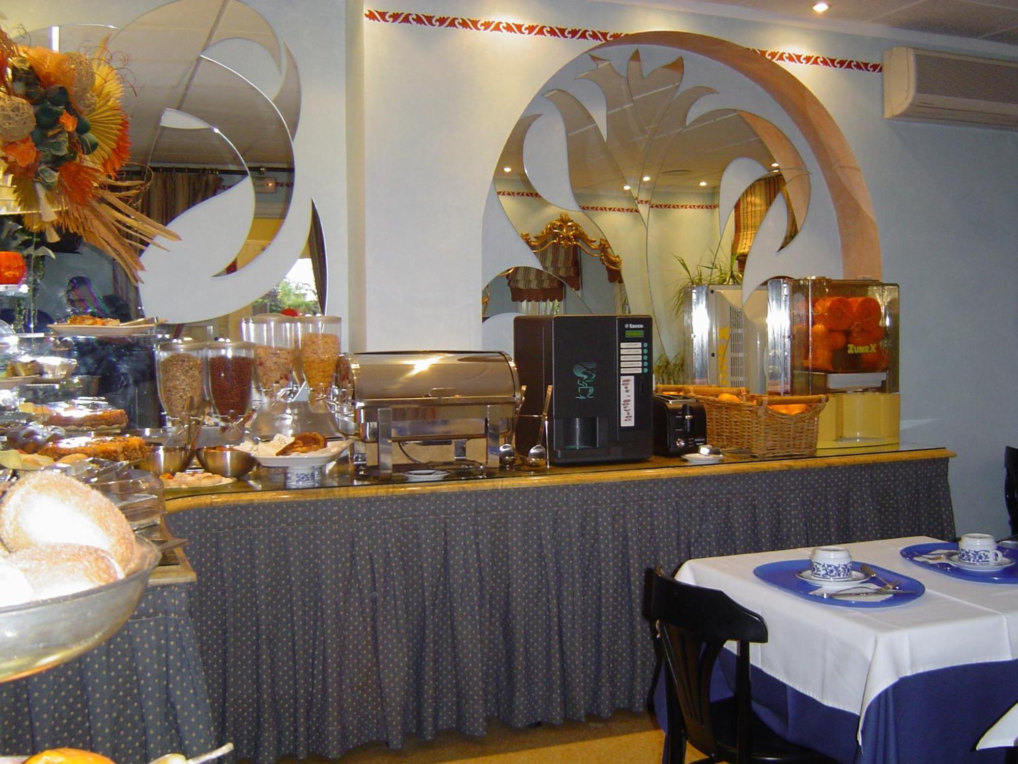 Hotel Ribes Roges Vilanova i la Geltru Ngoại thất bức ảnh