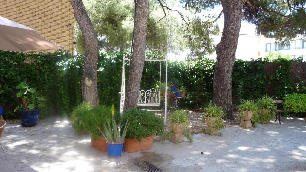 Hotel Ribes Roges Vilanova i la Geltru Ngoại thất bức ảnh