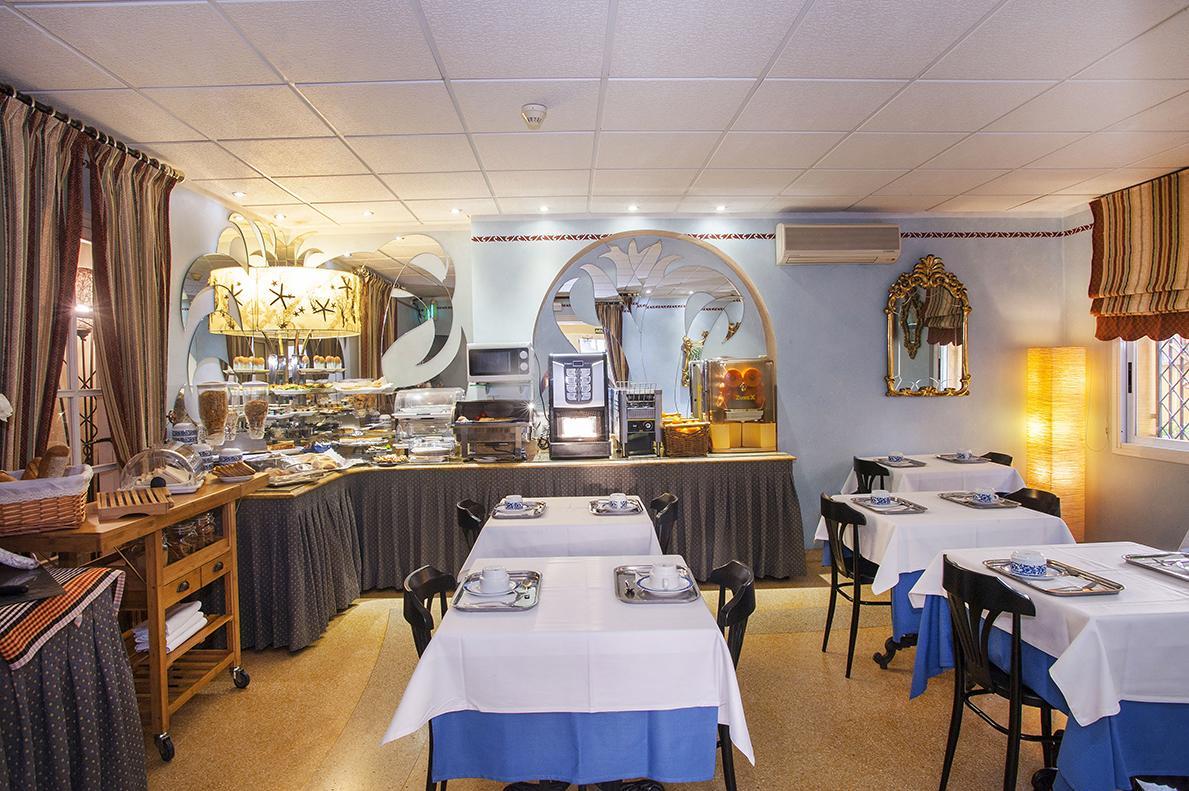 Hotel Ribes Roges Vilanova i la Geltru Ngoại thất bức ảnh