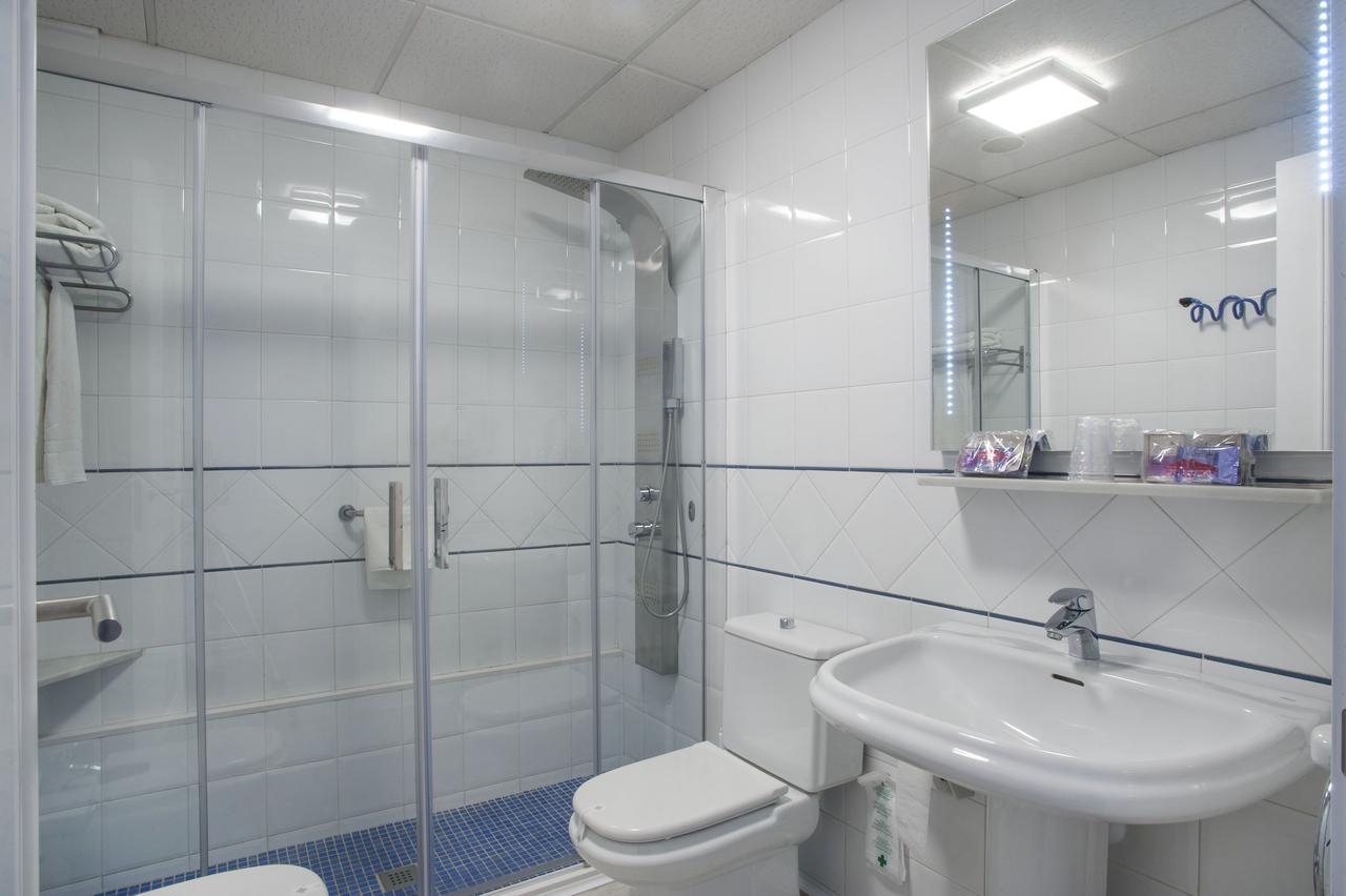Hotel Ribes Roges Vilanova i la Geltru Ngoại thất bức ảnh