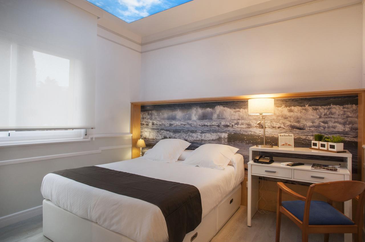 Hotel Ribes Roges Vilanova i la Geltru Ngoại thất bức ảnh