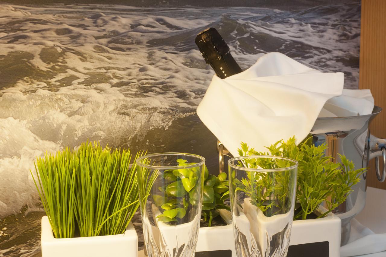 Hotel Ribes Roges Vilanova i la Geltru Ngoại thất bức ảnh