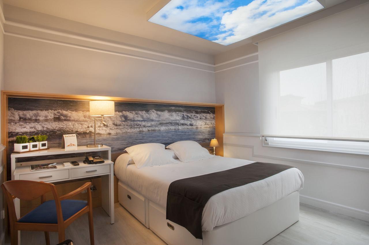 Hotel Ribes Roges Vilanova i la Geltru Ngoại thất bức ảnh