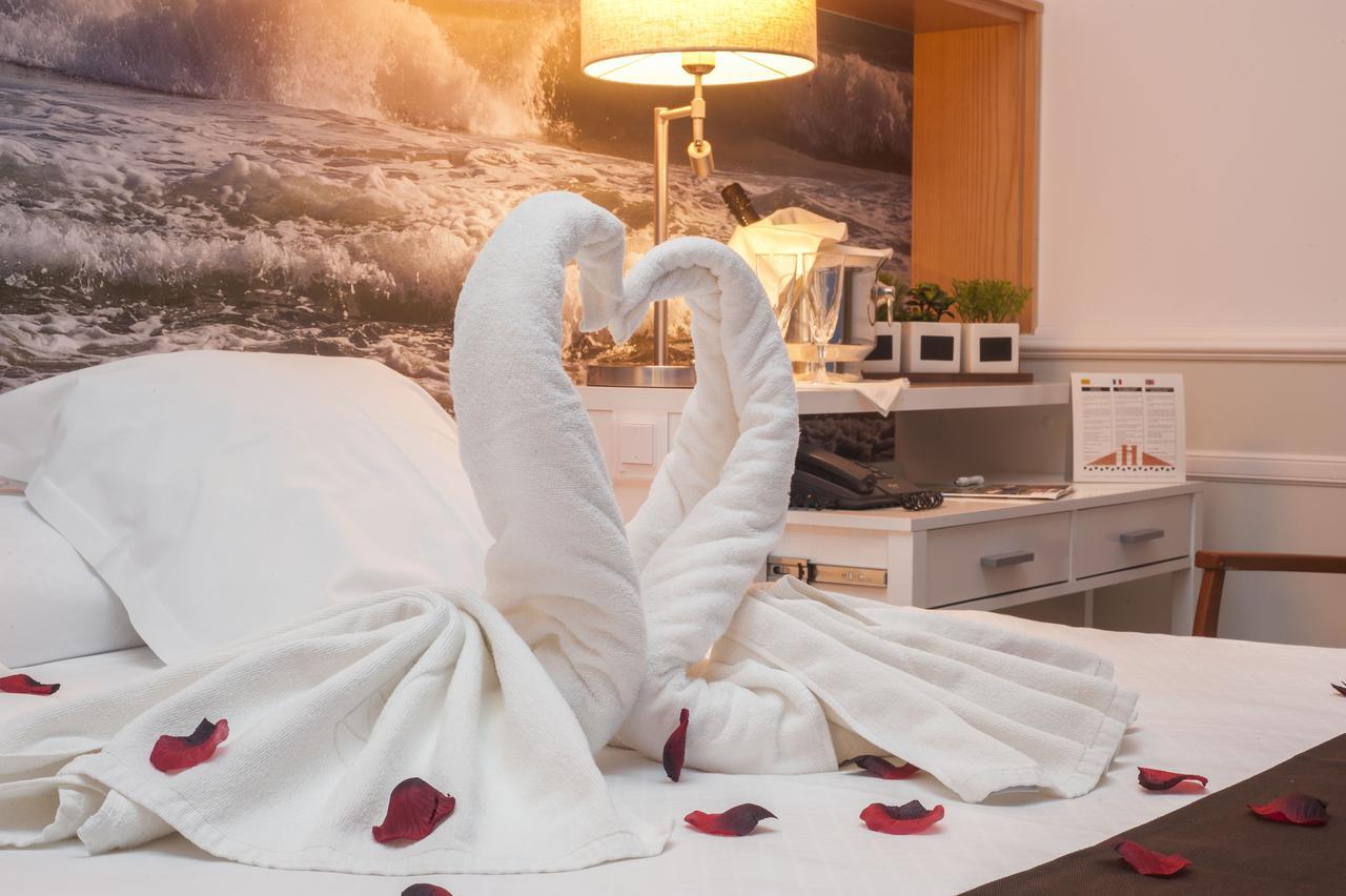 Hotel Ribes Roges Vilanova i la Geltru Ngoại thất bức ảnh